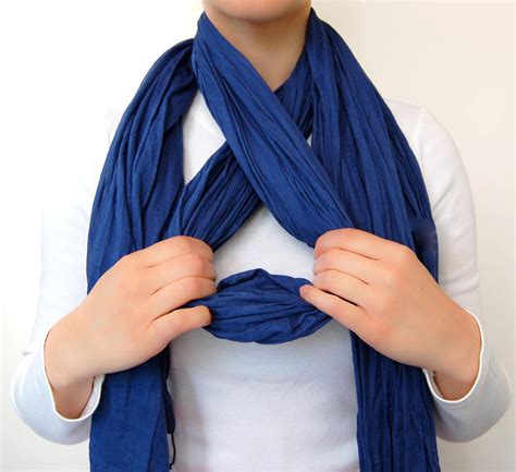 Simple Ways to Wash Scarves: 11 Steps (with Pictures) 